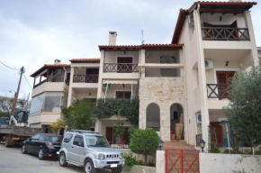 Vacation apartment near the Afytos square